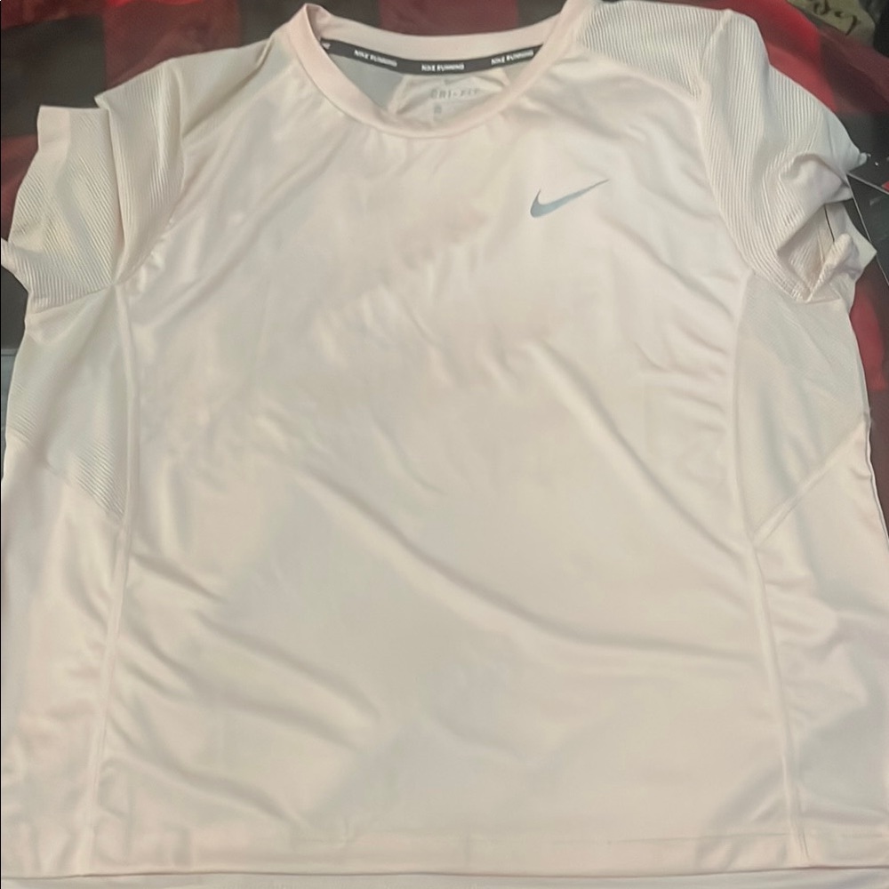 Nike White Fitted Short Sleeve Tee